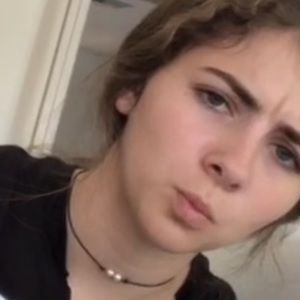 Meet your Posher, Becs